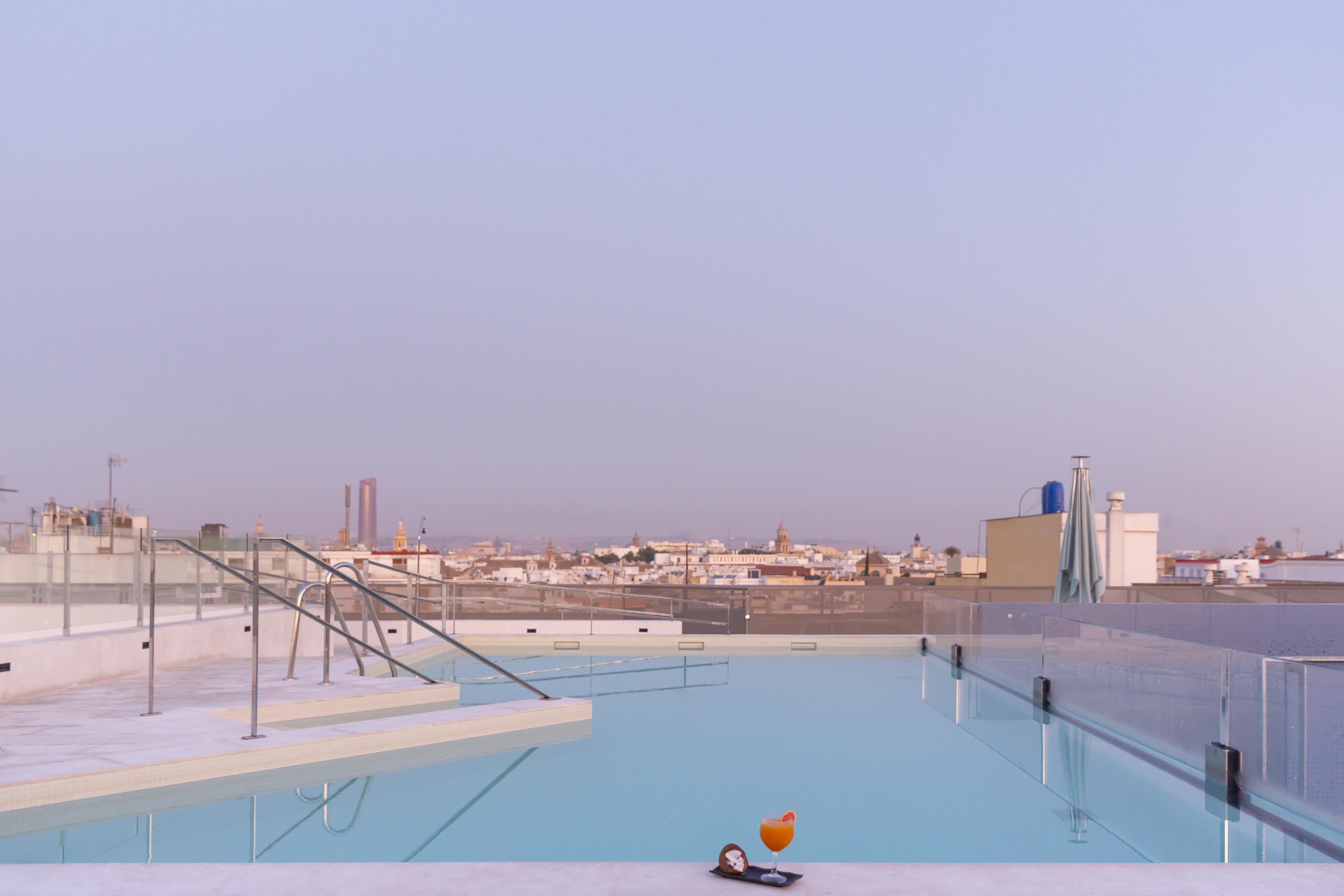 Hotel Macia Sevilla Kubb Екстериор снимка
