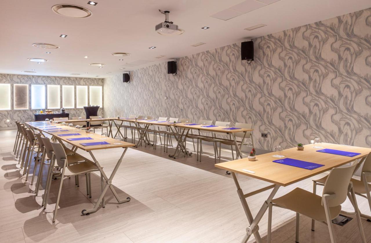 Hotel Macia Sevilla Kubb Екстериор снимка