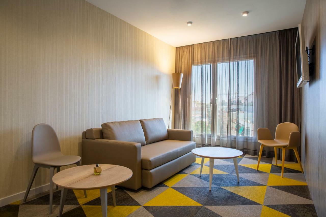Hotel Macia Sevilla Kubb Екстериор снимка